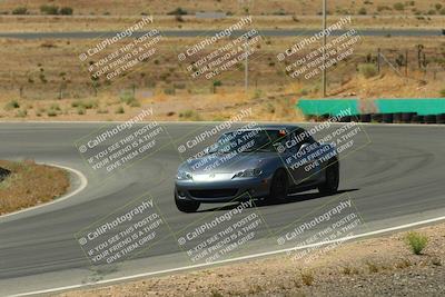 media/May-31-2025-CalClub SCCA (Sat) [[2c1a04e1ee]]/Qualifying/Group 1/Turn 4/